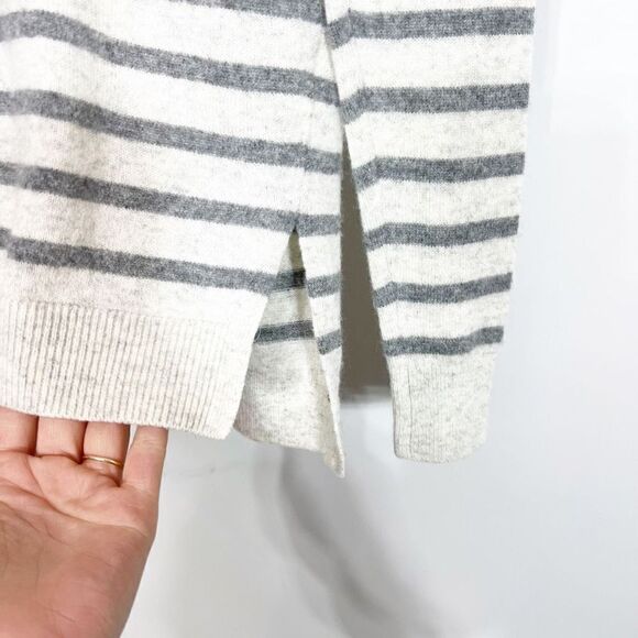 Vince Sweater Womens Small 100% Cashmere Striped Cream Neck Blue Gray Cream - Picture 8 of 8